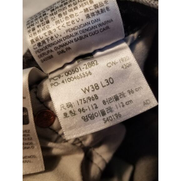 Levis 501 Jeans Mens 38x30 Black Original Fit Button Fly Dark Wash Denim Cotton - Picture 3 of 12